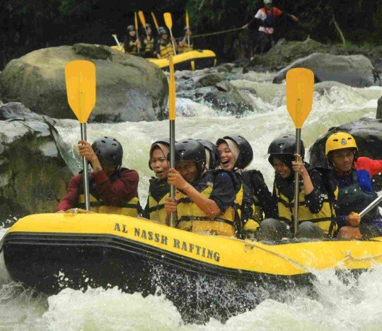 PAKET OUTING 1 DAY PLUS RAFTING